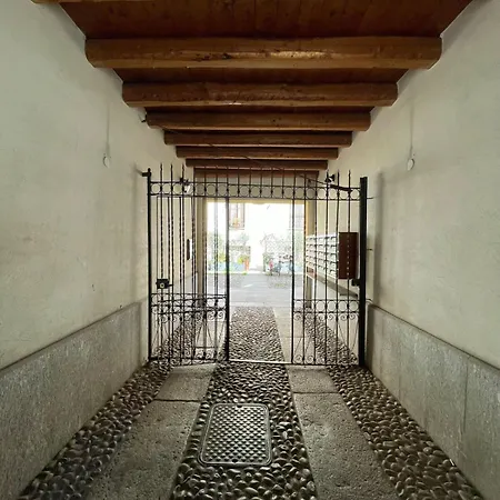 Interno Milanese A Due Passi Dal Centro Apartamento Milão